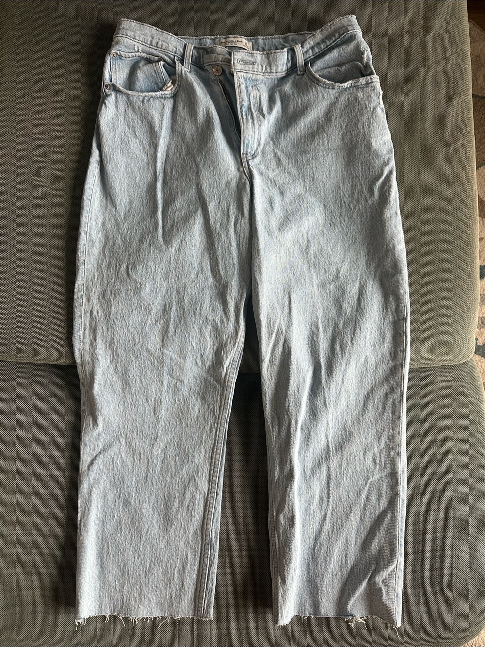 Abercrombie & Fitch Curve Love The ‘90s Straight Ultra High Rise Jeans